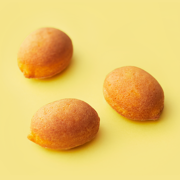 THE LEMON CAKE