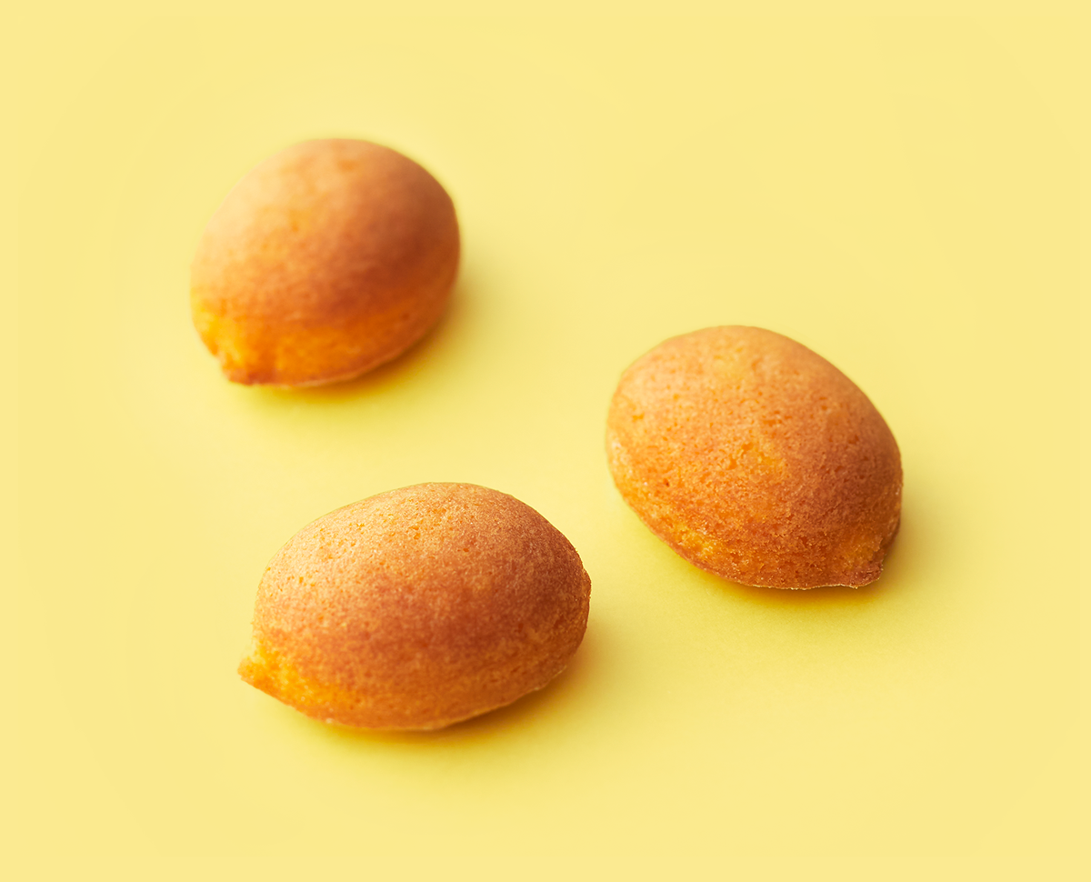 THE LEMON CAKE