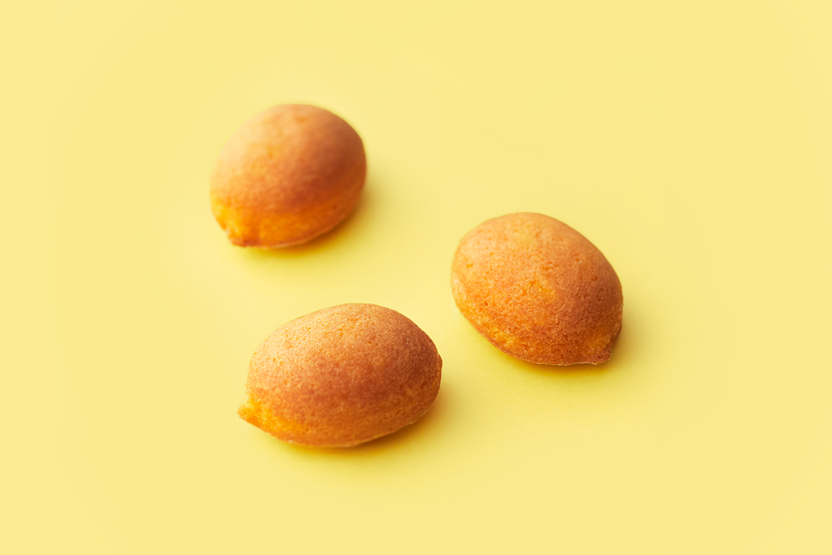 THE LEMON CAKE